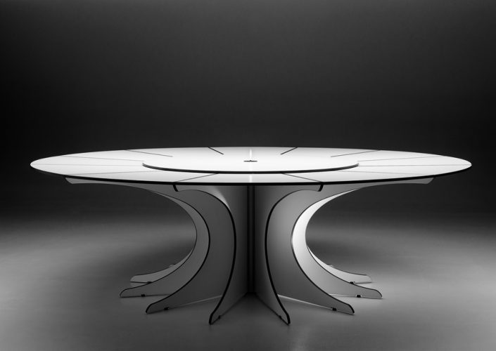 ArthurWeb arthur-table